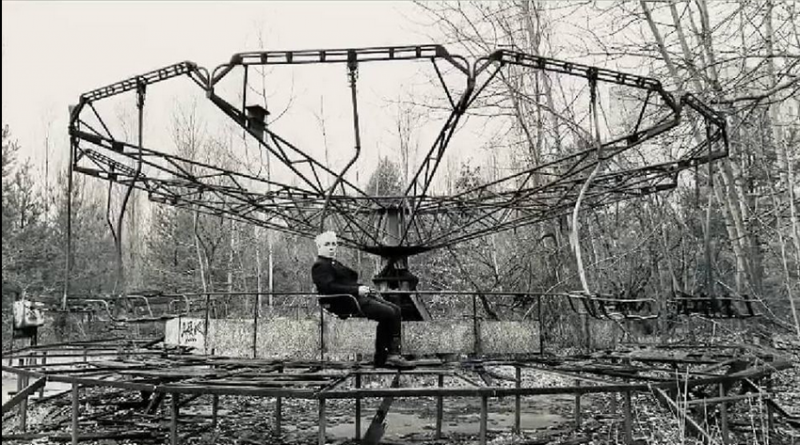 Foto Лидер Rammstein съездил в Чернобыль и покатался на карусели 6 26.01.2022