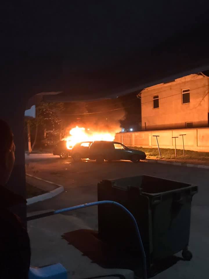 Foto /FOTO/VIDEO/ Trei automobile din municipiul Bălți au ars în această noapte 1 22.01.2022