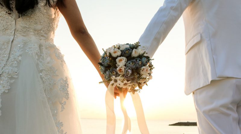 Nunțile și cumetriile rămân interzise până la sfârșitul verii