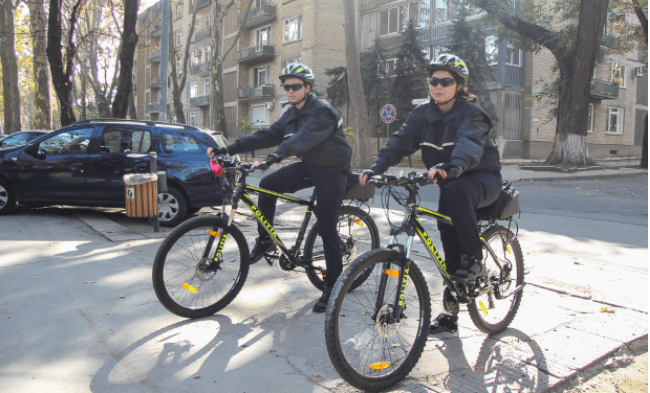 Polițiștii din Edineț vor patrula pe biciclete în locurile publice din oraș