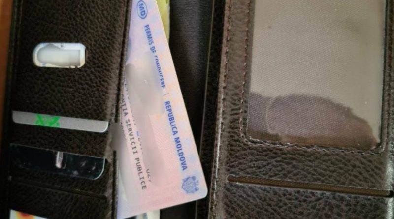 Un bărbat din raionul Fălești a găsit un permis de conducere și a încercat să treacă frontiera de stat, fără să îl declare