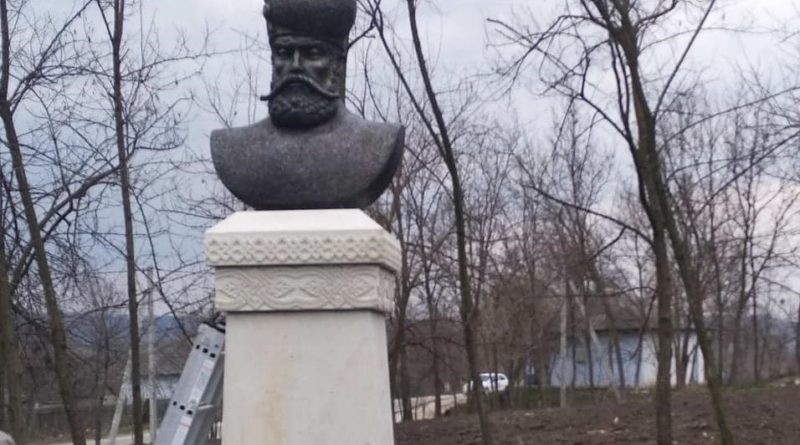 În satul Cobani din raionul Glodeni a fost instalat un bust al domnitorului Mihai Viteazul