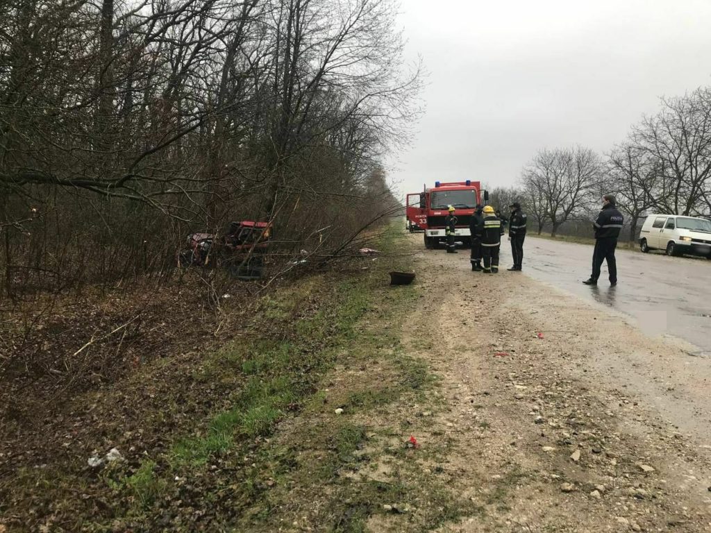 Foto /FOTO/ Grav accident în raionul Ocnița. Două persoane au murit, iar alta a fost transportată la spital 1 29.01.2022