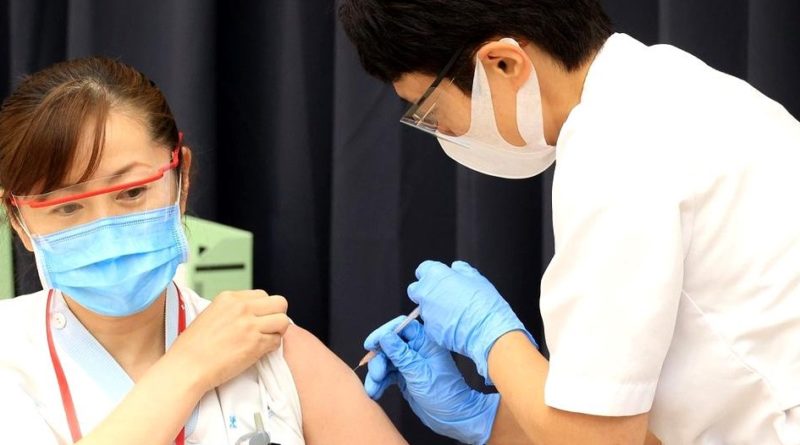 O nouă mutație a coronavirusului este rezistentă la vaccinuri și a fost depistată la pacienții unui spital din Japonia