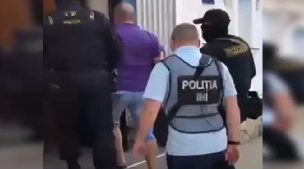 /VIDEO/ Mai multe percheziții au fost efectuate în municipiul Bălți și raionul Orhei într-un dosar de trafic de droguri