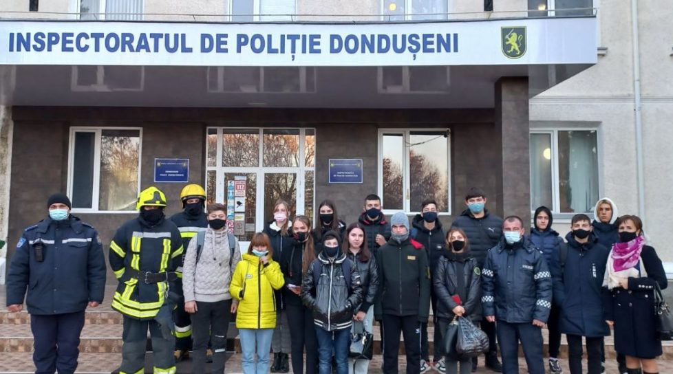 /FOTO/ Inspectoratul de Poliție Dondușeni a organizat Ziua Ușilor Deschise