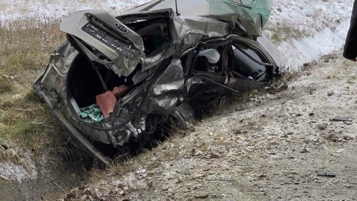 /FOTO/ Grav accident pe traseul Tiraspol – Bălți. Un tânăr de 20 de ani a murit