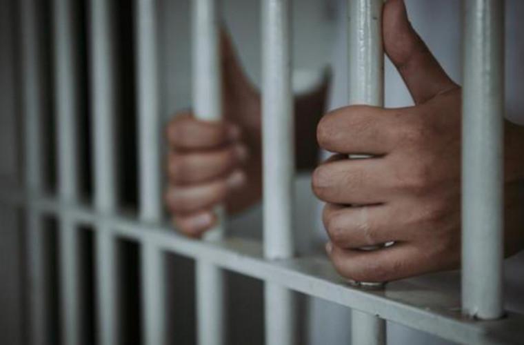 Un tânăr din Drochia a fost condamnat la 12 ani închisoare pentru trafic de copii