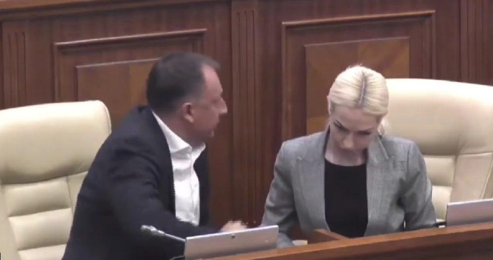 /VIDEO/ Dumitru Robu cere ridicarea imunității parlamentare a deputaților Marina Tauber și Ilan Șor